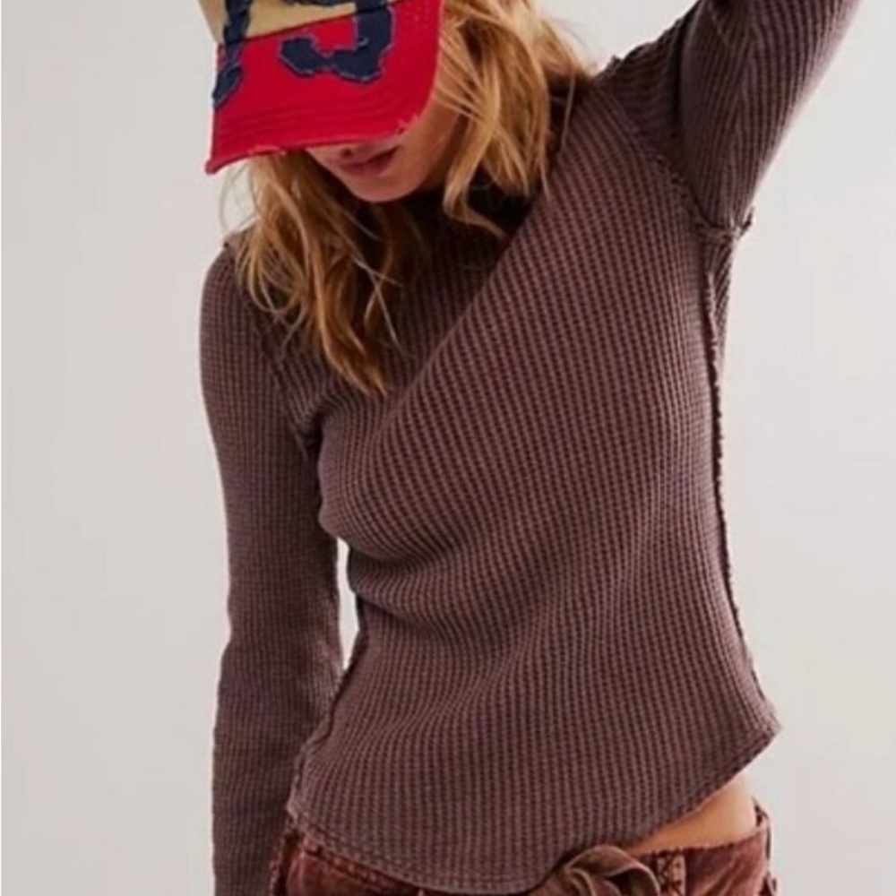 Free People Roll With It Thermal with thumb holes !